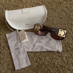 Dior women’s SHADED 1 sunglasses - NEVER WORN